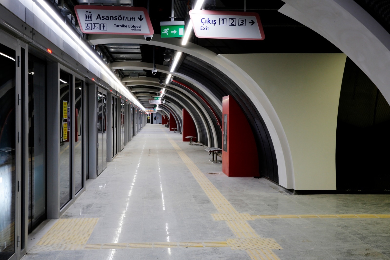 istanbul metrosu mecidiyeköy mahmutbey